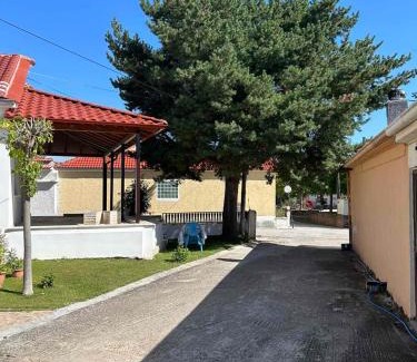 Gomfoi House | Dimitra's House