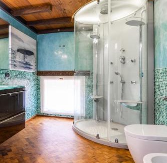 Historic Center Apartment | Dimora De' Poeti - 250 Square Meters Attic with Jacuzzi