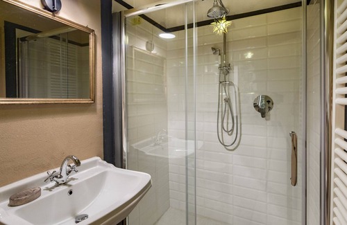 Dogliani House | Dimora nel Borgo charming restored house in a medieval village