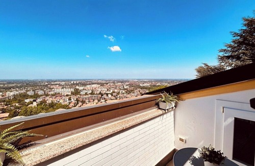 Saragozza-Porto Apartment | Dimora Persichetto with stunning panorama