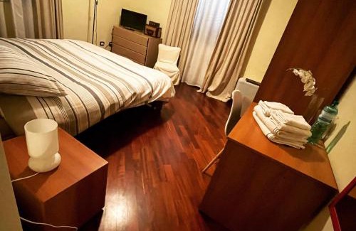 Casapulla Bed & Breakfast | Dino's B&B