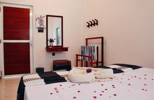 Ahungalla Apartment | Dinuli Home Stay
