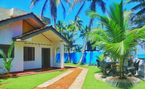 Ahungalla Apartment | Dinuli Home Stay