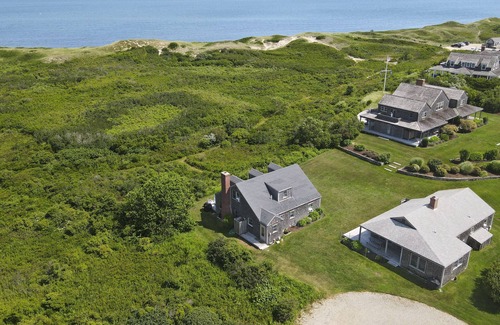 Dionis Cottage | Dionis Beach Cottage