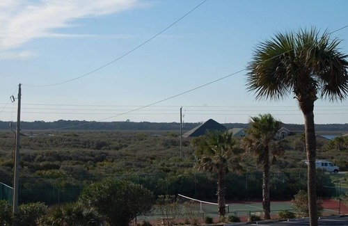 Crescent Beach Condo | Dir Ocean Beach 2BR/2BA Condo-