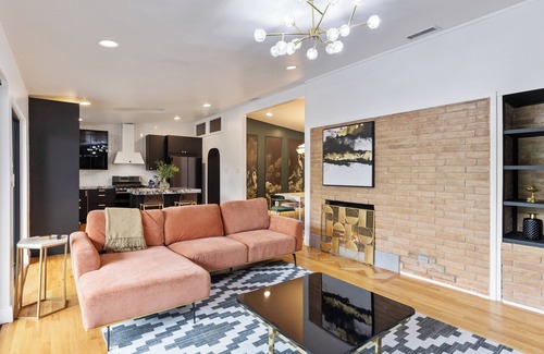 Old Lake Highlands House | Direct Access to Park-Lake-Pool