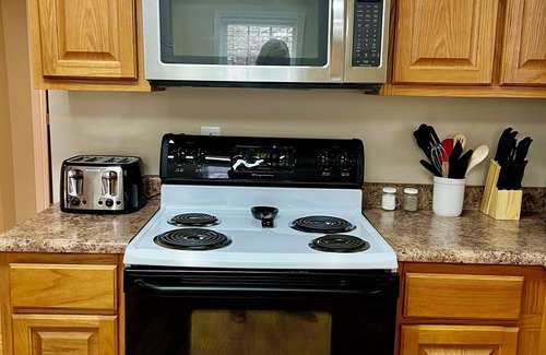 Yeaddiss House | Direct Access to Waterfall/Creek Trail of Leatherwood Off Road Park