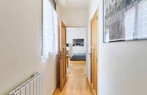 Parc-de-Montsouris Apartment | Direct Arc de Triomphe access