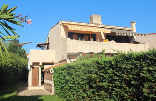 Calcatoggio Apartment | Direct beach access 200m away, Superb apartment, sleeps 4 to 6.