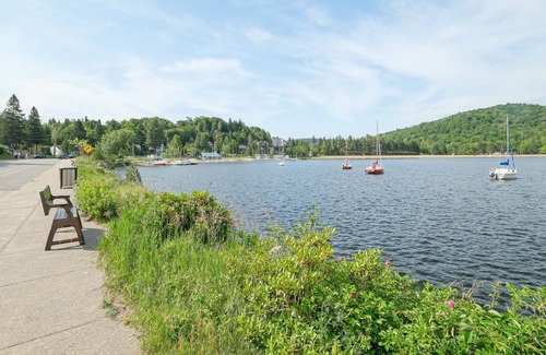 Sainte-Agathe-des-Monts Condo | Direct view on the Lac des Sables - LOFT 1