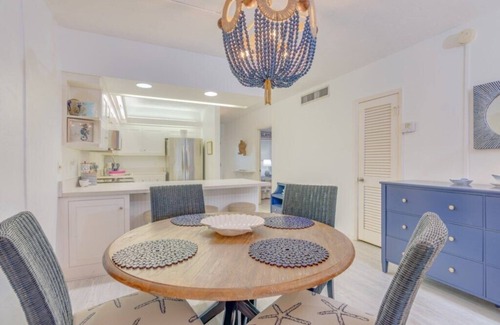 Sanibel Condo | Direct Gulf Front Views ! Amazing Views !