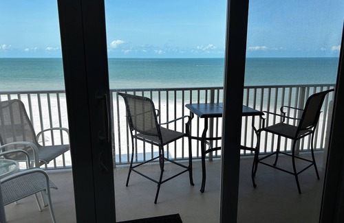 South Island Condo | Direct Gulf VIEW from 9th Floor Condo - Amazing Sunsets - On The Beach!