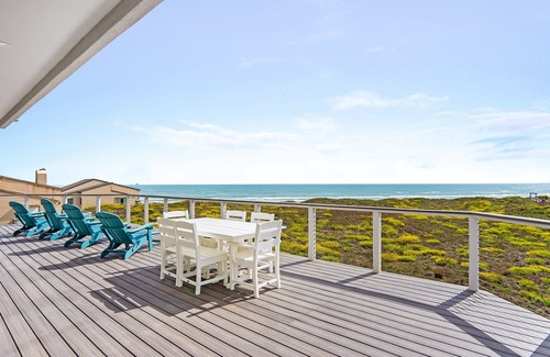Port Aransas House | Direct Gulf Views, Shared Pool, Pet Friendly, Golf Cart Included, Boardwalk