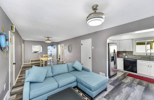 Syracuse House | ⚓️Direct lake view with available Tritoon boat rental