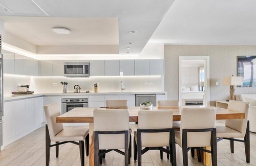 Bayshore Apartment | Direct Ocean 3/3 at 1 Hotel & Homes