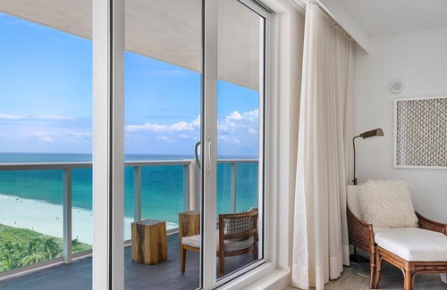 Bayshore Apartment | Direct Ocean 3/3 at 1 Hotel & Homes