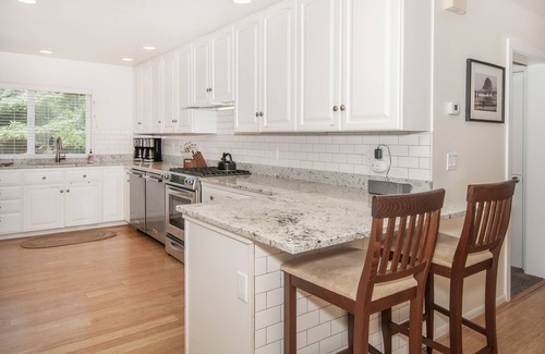 Neskowin House | Direct Ocean Front!- 6 bed, 4 bath. Hot tub , Views, pet-friendly