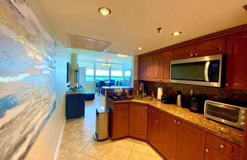 Mid Beach Apartment | Direct ocean front condo Miami Beach