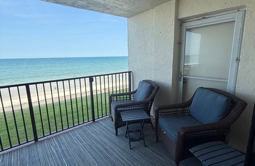 New Smyrna Beach Condo | Direct Oceanfront Condo in Exclusive Gated Complex 2/2 - Sleeps 6