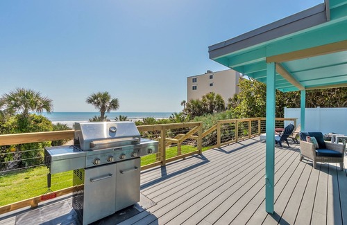New Smyrna Beach House | DIRECT OCEANFRONT BEACH HOME! PRIVATE BEACH ACCESS!