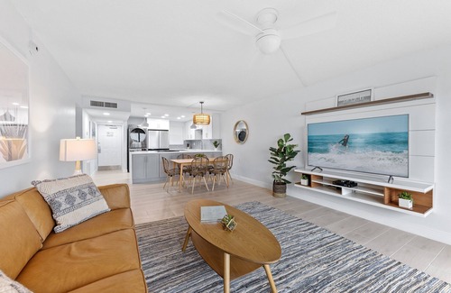 Satellite Beach Condo | Direct Oceanfront Bliss: Ground-Floor Condo with Heated Pool & Private Beach Access 🌊☀️