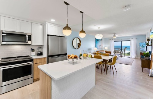 Port Canaveral Condo | Direct Oceanfront Dream | Retro-Chic Condo on the Beach w/Stunning Views! ☀️