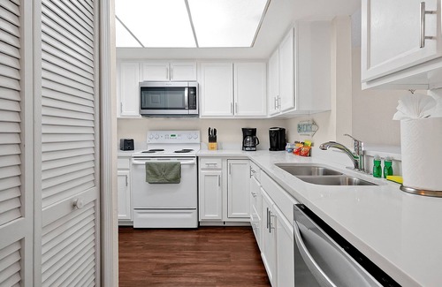 Cocoa Beach Condo | Direct Oceanfront Condo with Amazing Views in Cocoa Beach/2BR sleeps 4-6