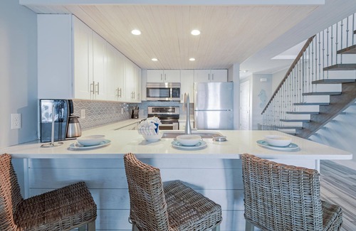 Bel Air House | ~Direct PCB Beachfront Beautiful Townhome Quiet Area Sleeps 6~