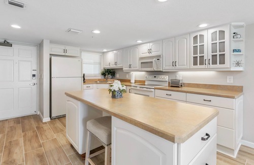 Ormond-by-the-Sea Condo | Directly on the Ocean! Luxury Condo - 10th Floor - New Listing!