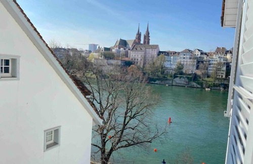 Basel City Centre Apartment | Directly on the Rhine: 40 sqm - SAND LOUNGE deluxe apartment