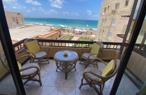 Al-Muntazah Apartment | Direst sea View Chalet. Superlux. Private Beach Passes
