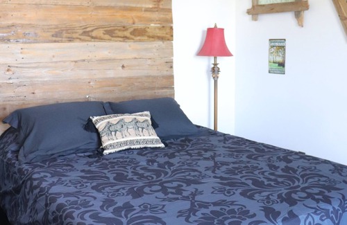 New Orleans East Area Bed & Breakfast | Dirty South Bayou Bed & Breakfast - Only 25 min from downtown NOLA