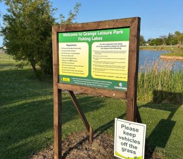 Mablethorpe Apartment | Disabled caravan -ramped decking - Grange Leisure Park, Mablethorpe - Pet friendly and Wifi - Meadow Lakes Caravan & Lodge Hire