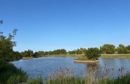 Mablethorpe Apartment | Disabled caravan -ramped decking - Grange Leisure Park, Mablethorpe - Pet friendly and Wifi - Meadow Lakes Caravan & Lodge Hire