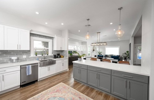 Mid City House | DISCOUNT Charming 3-bedroom Craftsman in Mid City with Backyard