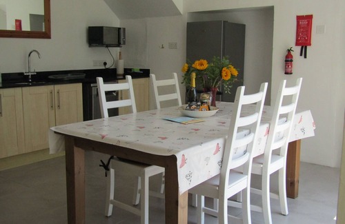 Truro Cottage | DISCOUNT FOR 2 PEOPLE,TRANQUIL COTTAGE NR PERRANPORTH,PET WELCOME,GARDEN,PARKING