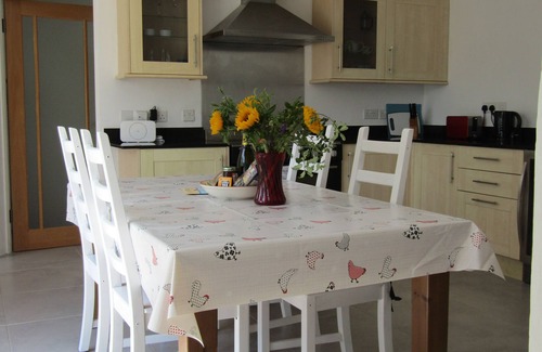 Truro Cottage | DISCOUNT FOR 2 PEOPLE,TRANQUIL COTTAGE NR PERRANPORTH,PET WELCOME,GARDEN,PARKING