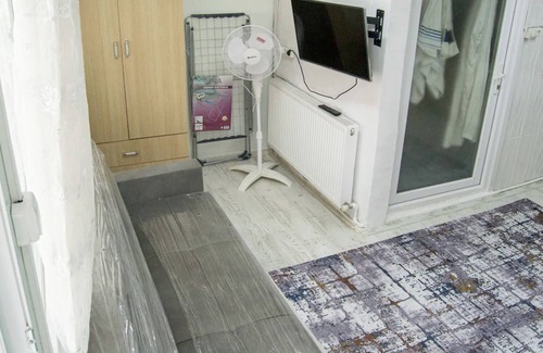 Zeytinburnu Apartment | Discount For Long Stay.Near Metro-Metrobus-Mall
