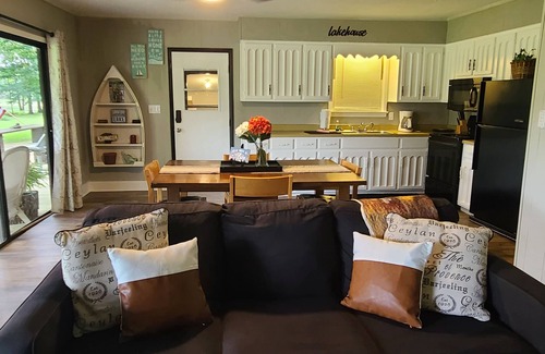 Trimble Cottage | DISCOUNT !nQuiet Relaxing GetawaynWater is Low but .nFireplace inside&outside.