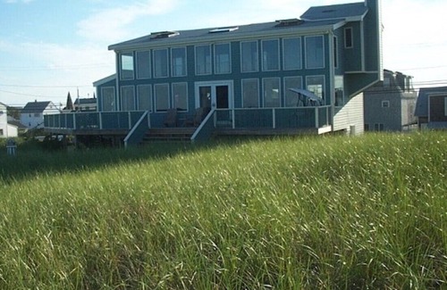 Newbury House | Discounted 3BR-4BR Oceanfront Home - Ocean View from 3 BR's!