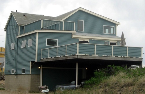 Newbury House | Discounted 3BR-4BR Oceanfront Home - Ocean View from 3 BR's!