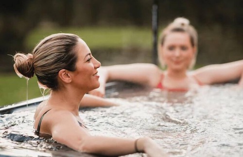 Ladson House | Discounted Charleston Hot Tub Patio Hammock