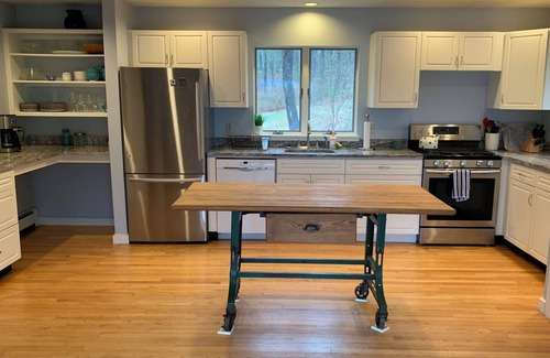 Bath House | Discounted for Spring Lovely Waterfront Home in MidCoast Maine