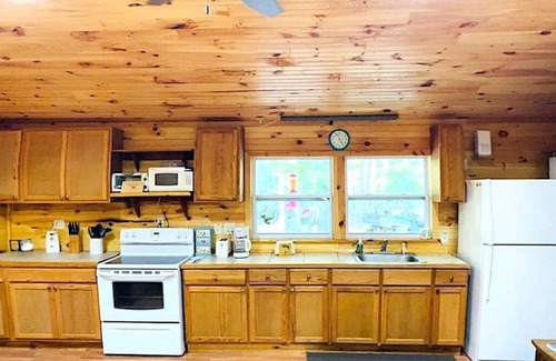 Boswell Cabin | DISCOUNTED! WATERFRT CABIN ON PINEY CREEK-GORGEOUS-SECLUDED-BONUS O/S HOT SHOWER