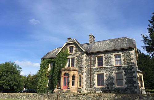 Tywyn House | Discounted weekly rates so you can easily extend your weekend break.