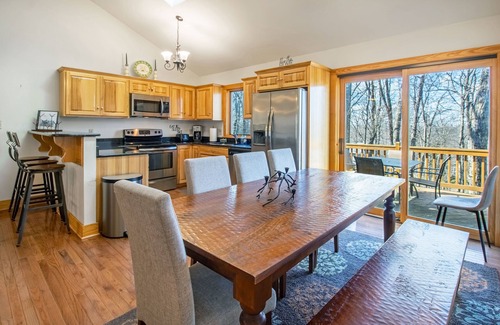 Chestnut Springs House | Discounts Avail! Theater Room, Fooseball, Firepit, Mountains!
