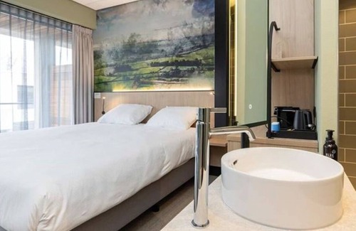 Marknesse Hotel | Discover Dutch Nature from Modern Marknesse Hotel Near Fashio Outlet - 2 Units