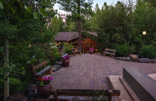 Bend Resort | Discover impressive restaurants and breweries!