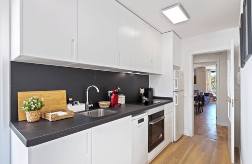 La Trinidad Apartment | Discover Malaga: Apartment with 3 bedrooms, 2 bathrooms, terrace and close to the center.