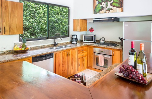 Valle Pura Vida House | Discover serenity and adventure at Casa Gina, your private jungle oasis